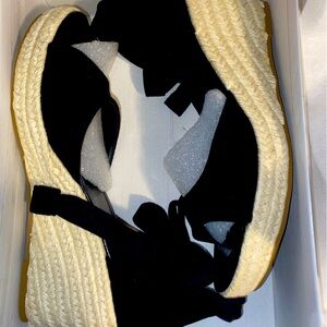 Women’s Black Sole Tie Up Wedges